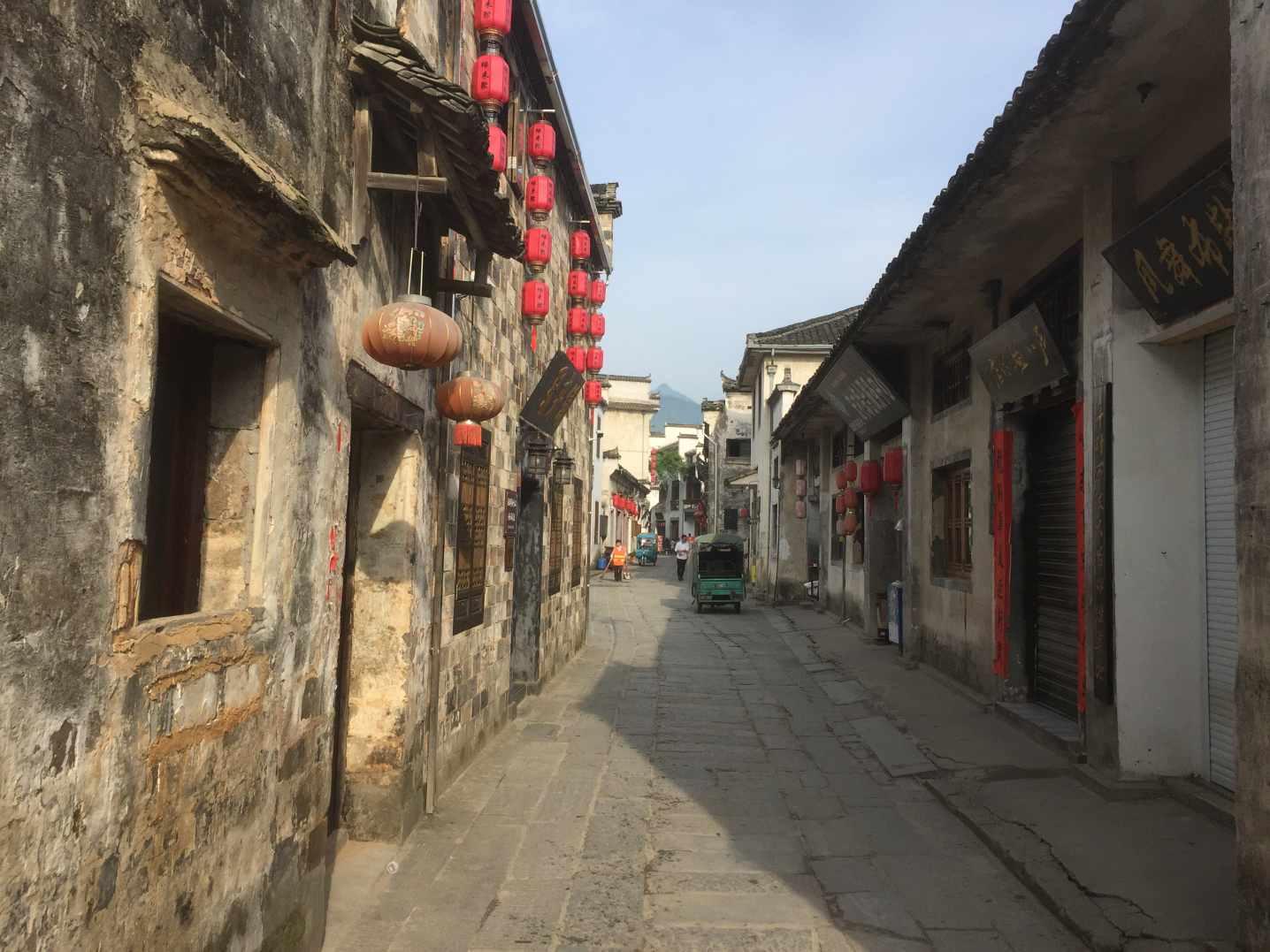 养老院里的庭审：九旬母亲起诉儿子 要求返还退休金69万